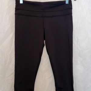 Black Lululemon Pace Rival Crop Full-On Luxtreme 21" Inseam